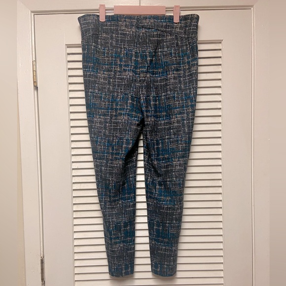 Torrid - Pull-On Luxe Ponte Pencil Pant, Size 2X - Picture 5 of 6